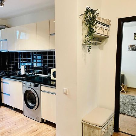 Thias Apartment -Parter, Langa Spitalul Marie Curie Бухарест Экстерьер фото