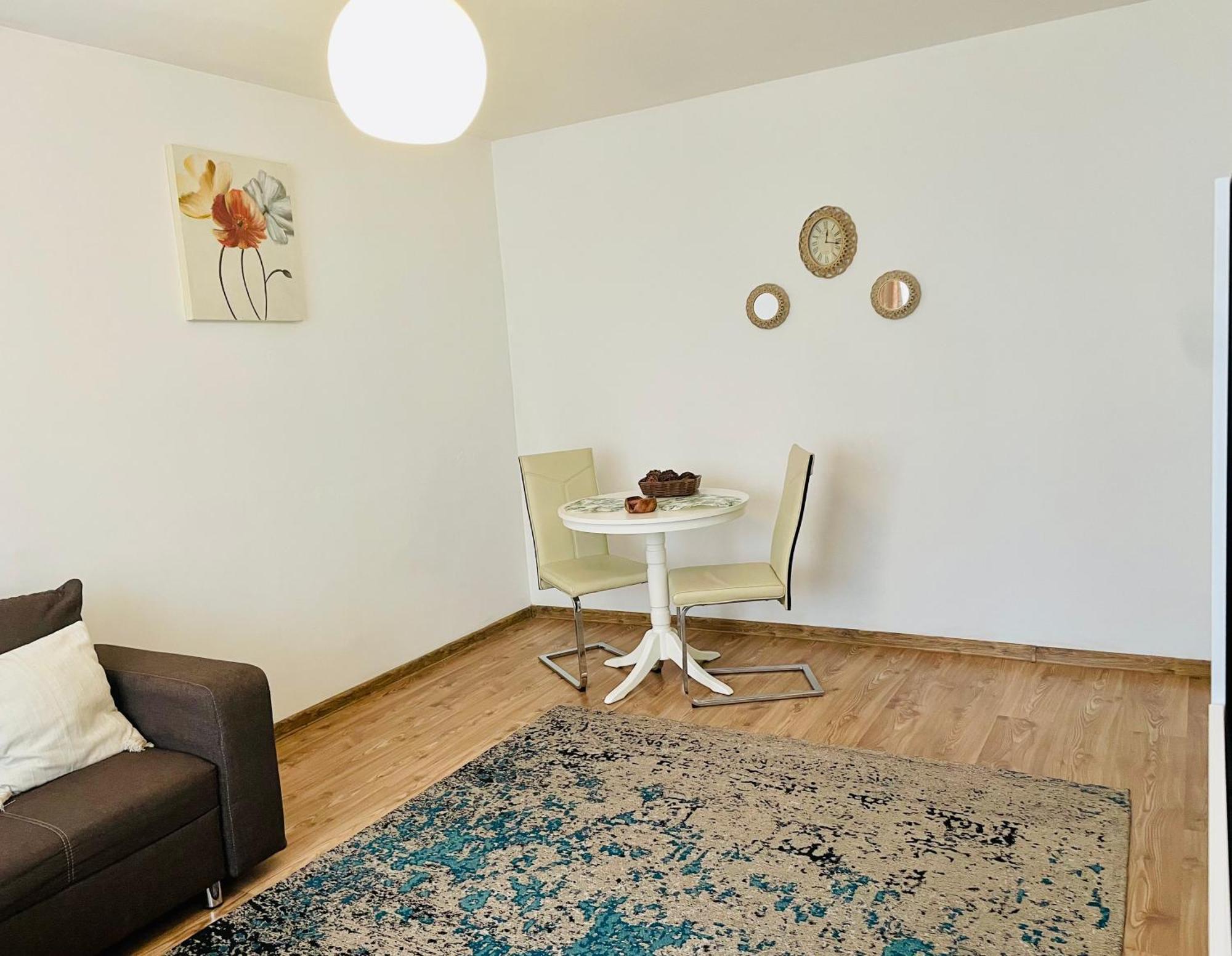 Thias Apartment -Parter, Langa Spitalul Marie Curie Бухарест Экстерьер фото