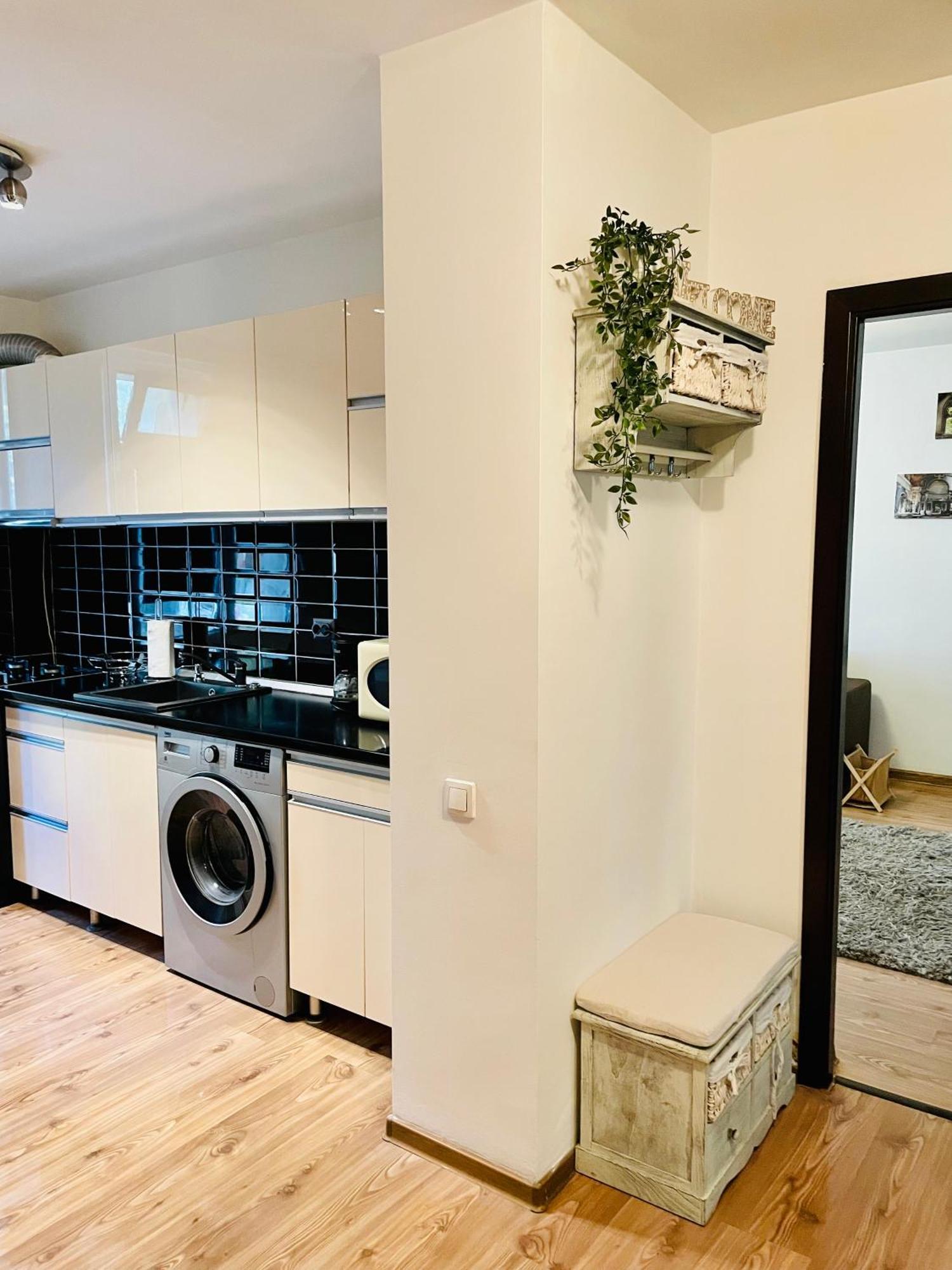 Thias Apartment -Parter, Langa Spitalul Marie Curie Бухарест Экстерьер фото